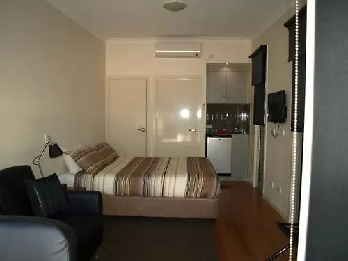 Smart Stayzzz Inns Clermont Motel