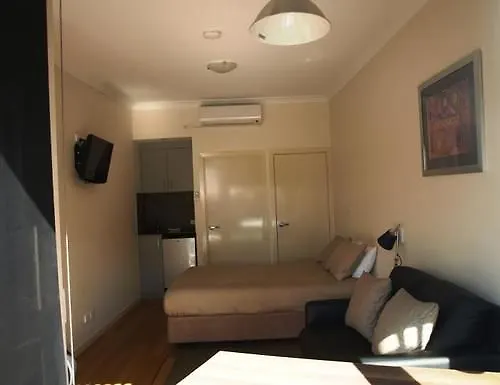 Smart Stayzzz Inns Clermont Australia