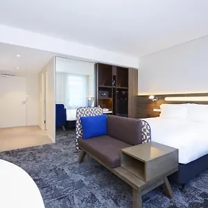 holiday-inn-express-adelaide-city-centre.adelaidehotels-au.com/