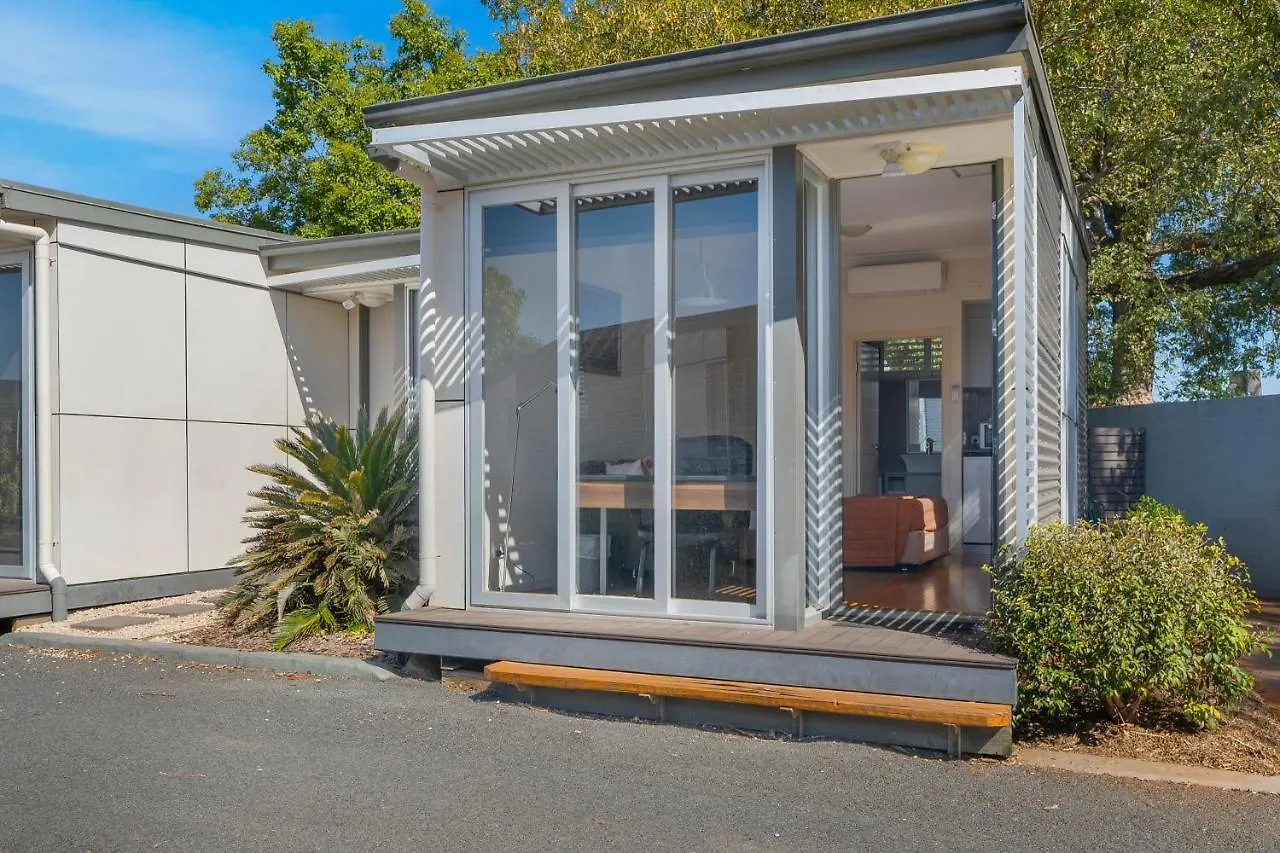 **** Motel Smart Stayzzz Inns Clermont Australia